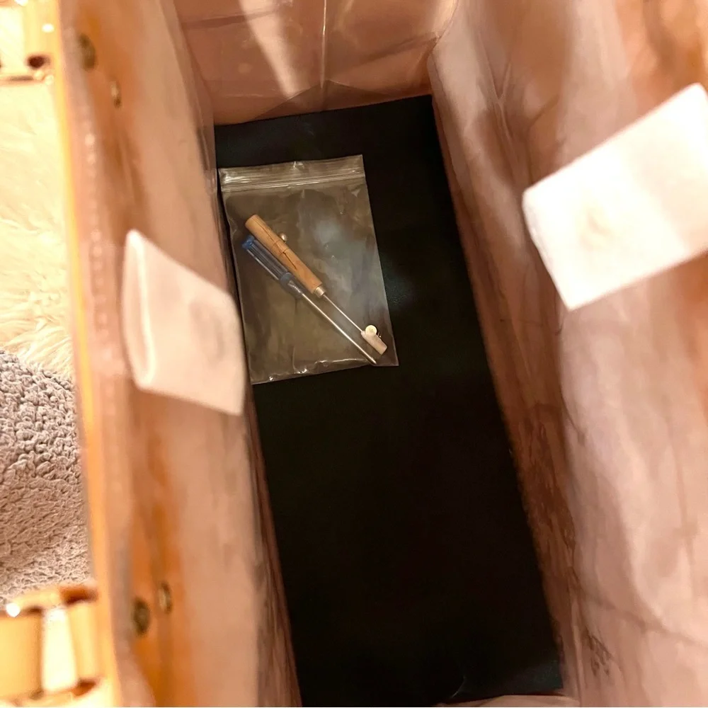 Louis Vuitton LV Large Shopping Tote Bag Crossbody Bag with PVC/TPU Cover - Picture 10 of 10